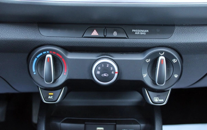 Kia Stonic cena 74900 przebieg: 17136, rok produkcji 2022 z Niemodlin małe 379